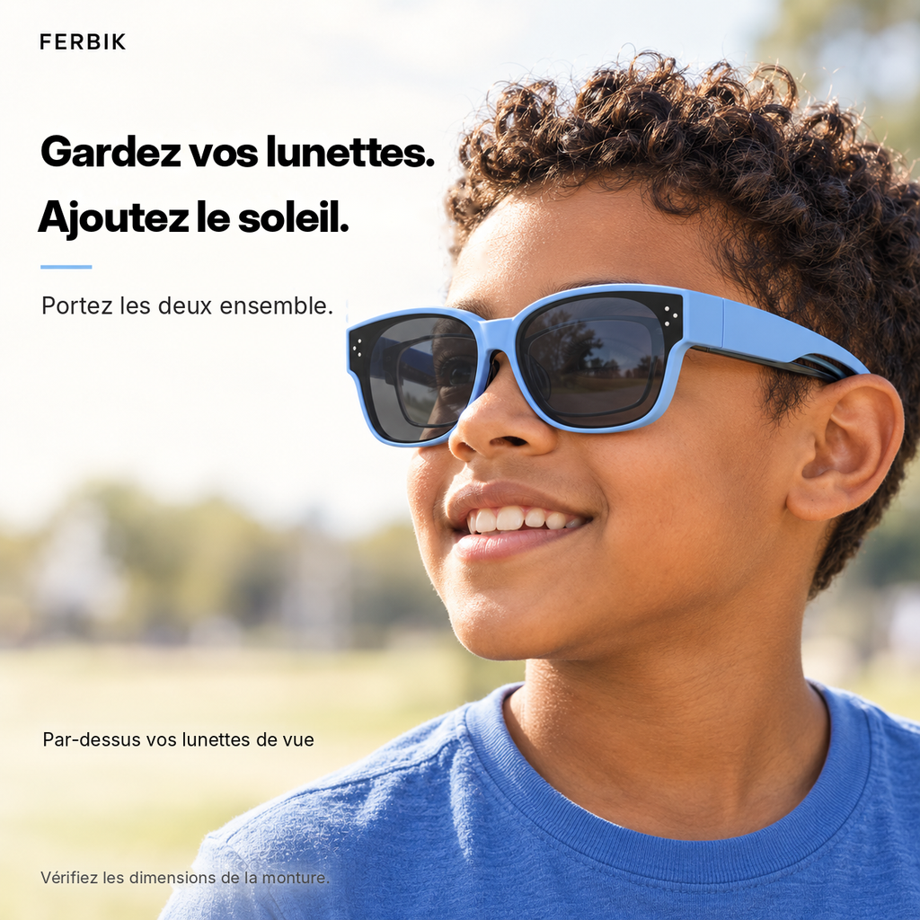 Lunettes de soleil PETIT NORD bleu ciel pour enfant portées par-dessus des lunettes de vue